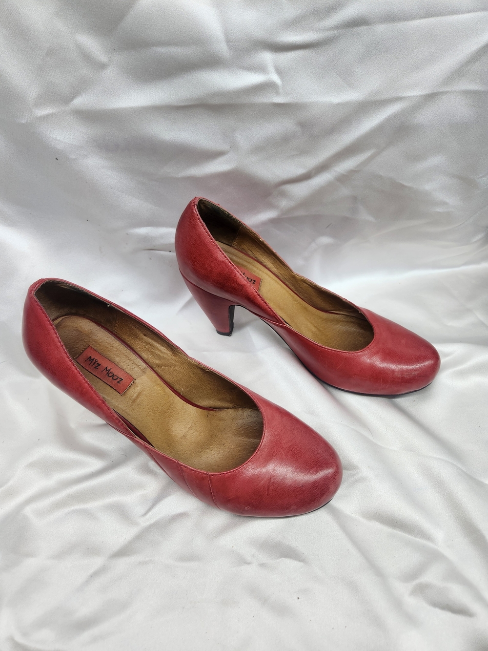 Miz Mooz Red Round-Toe Leather Pumps